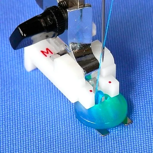 Bernette Deluxe Button Sew-On Foot