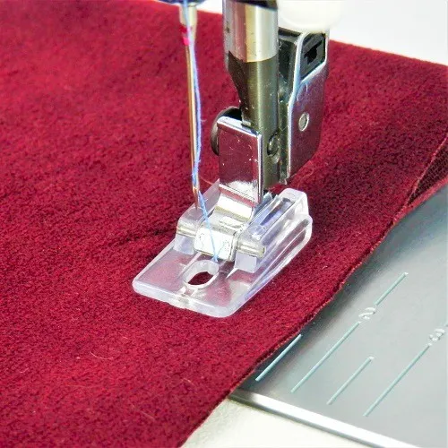 Bernette Velvet Foot