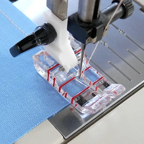 Singer Little Foot Clear 1/4" Quilting Presser Foot - Image 2