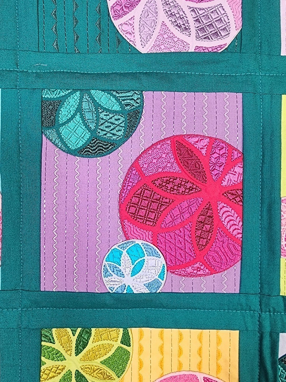 VIBRANT BUBBLES Embroidered Wall Hanging - Image 5